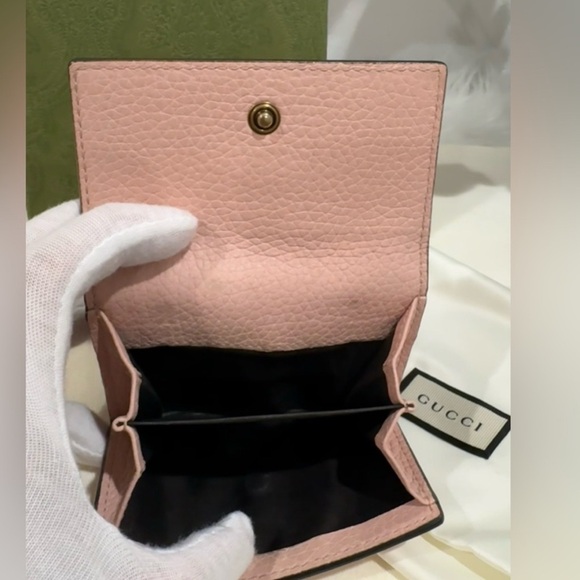 GUCCI Blind For Love Bee Accent Compact Wallet COA - Picture 6 of 16